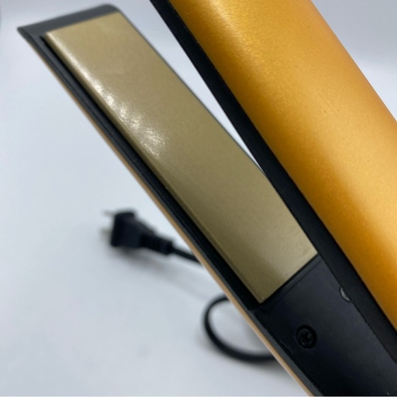 Danielle Creations 1" Ceramic Tourmaline Hair Straightening Flat Iron - Picture 3 of 8